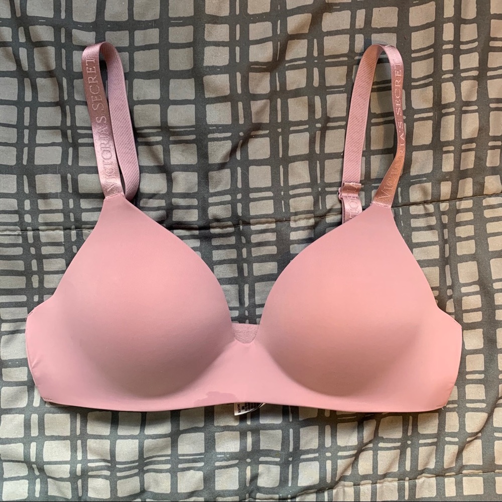 🌟Sale🌟Victoria’s Secret Molded Cup Bra (34C)